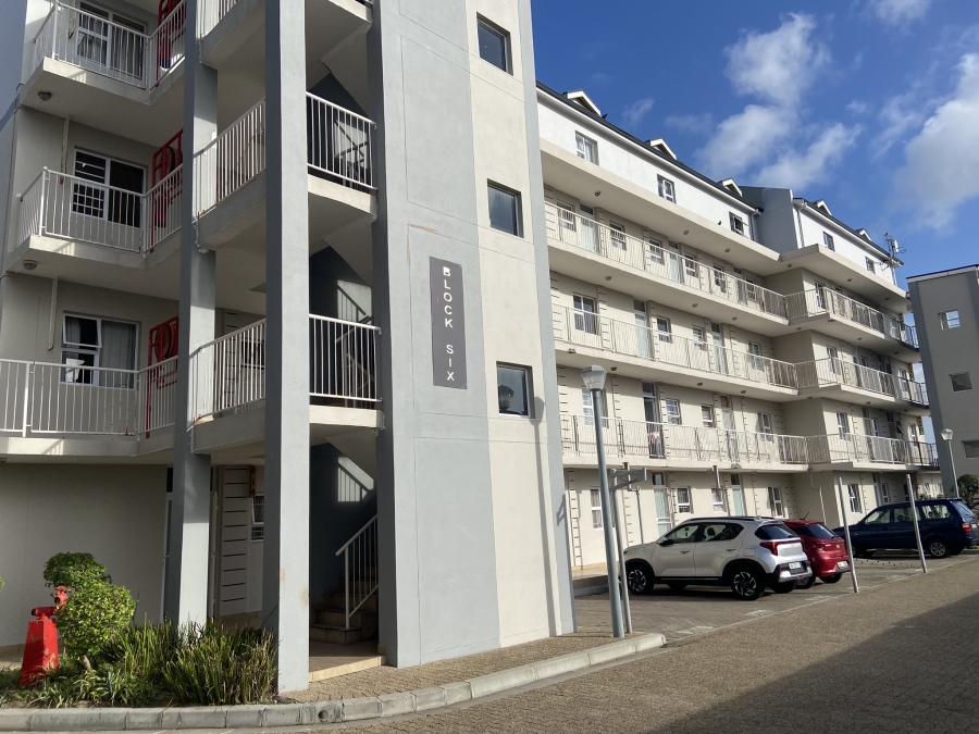 2 Bedroom Property for Sale in Muizenberg Western Cape